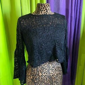 Xhilaration Bell sleeve Crop Top